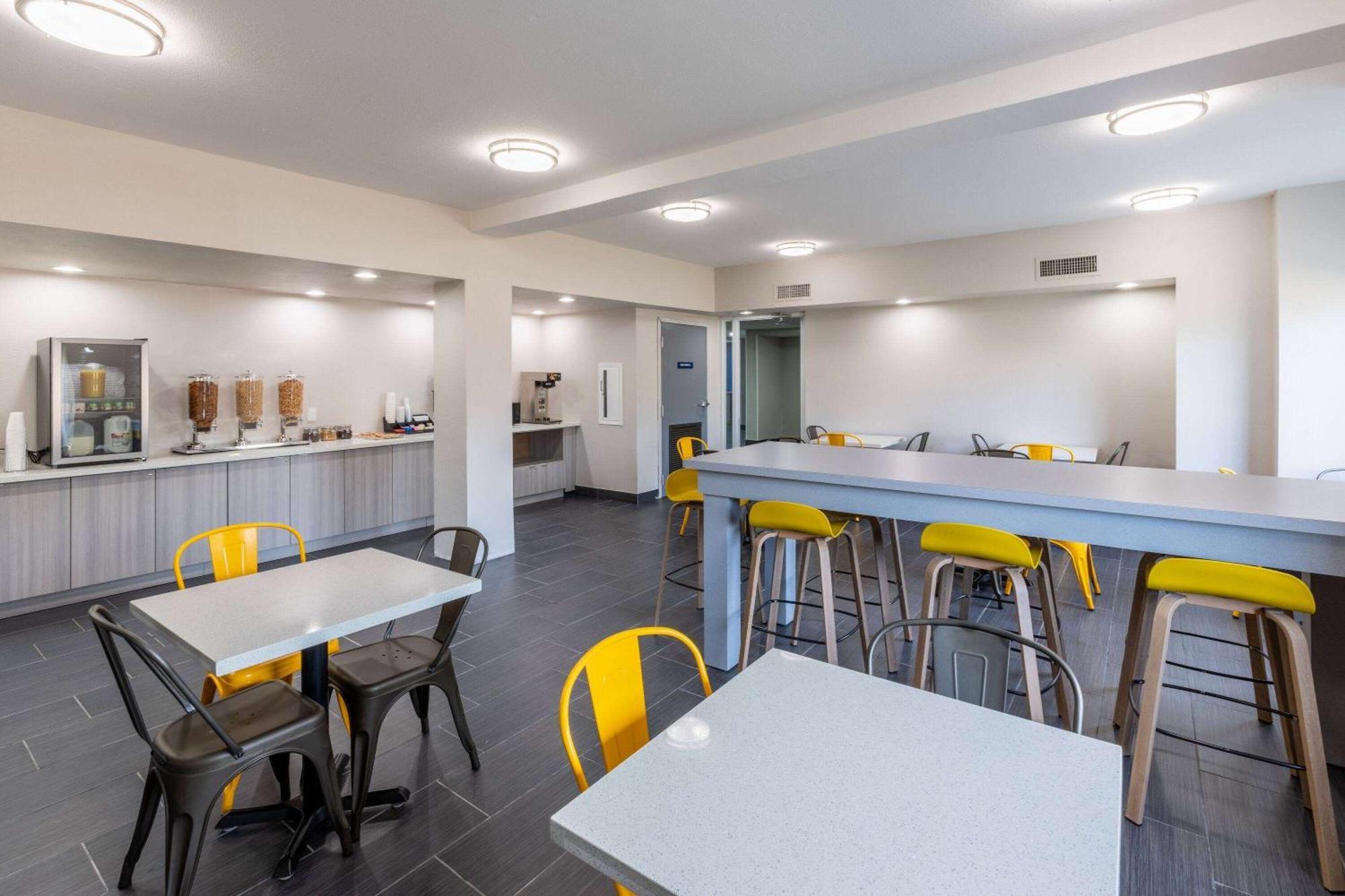 Microtel Inn & Suites By Wyndham Bossier City Exteriör bild