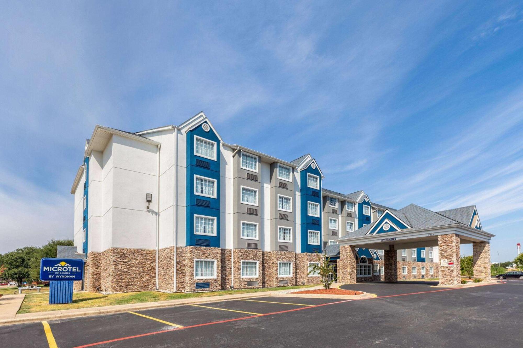 Microtel Inn & Suites By Wyndham Bossier City Exteriör bild
