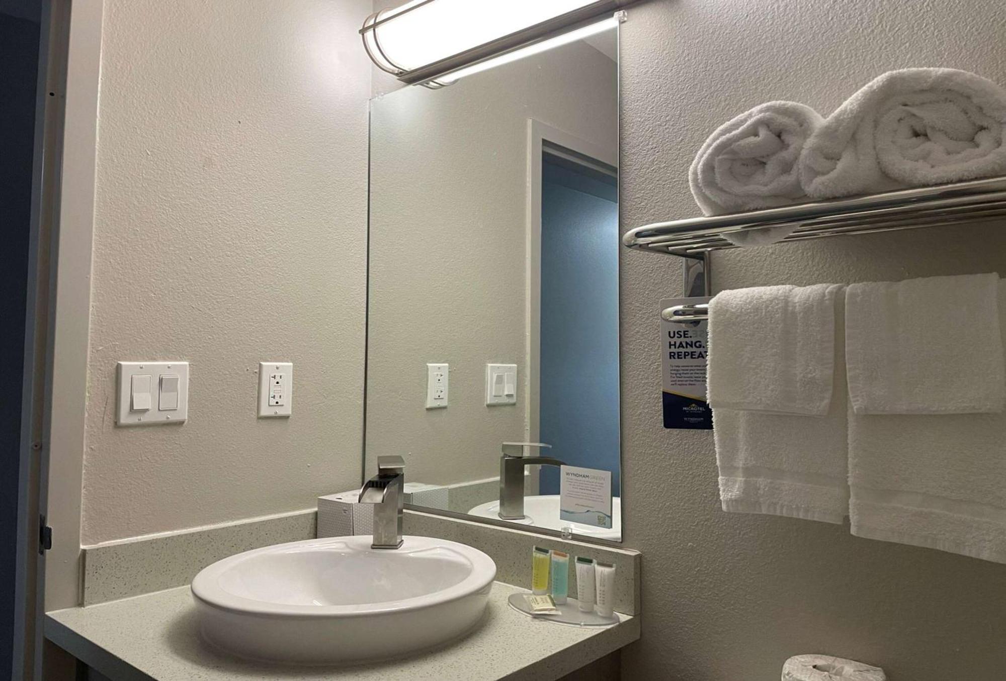 Microtel Inn & Suites By Wyndham Bossier City Exteriör bild